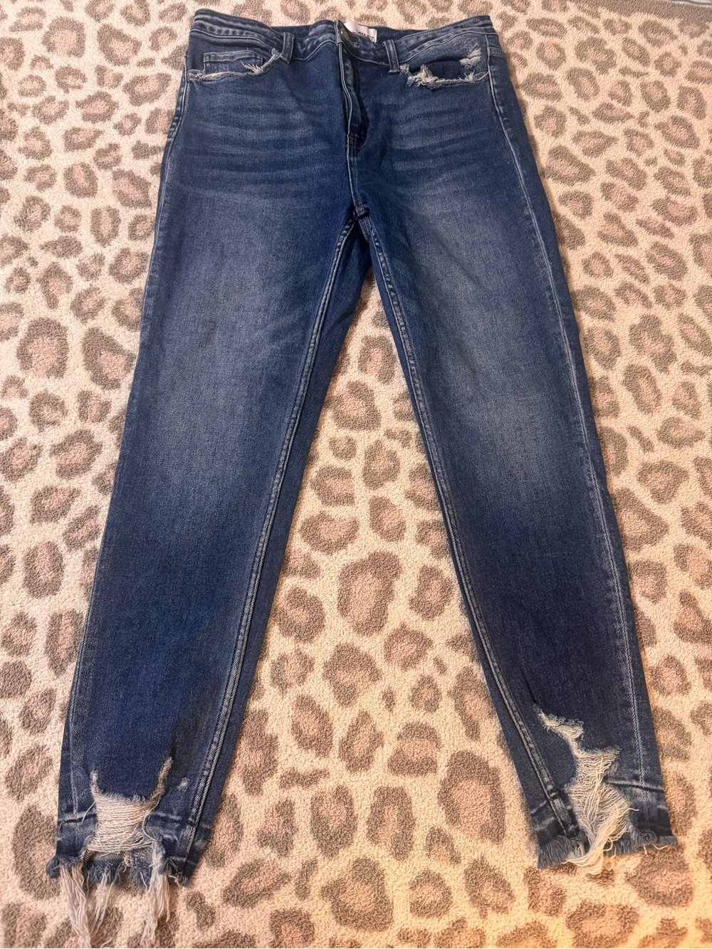 VERVET BY FLYING MONKEY Distressed Dark Blue Ankle Cropped Jeans